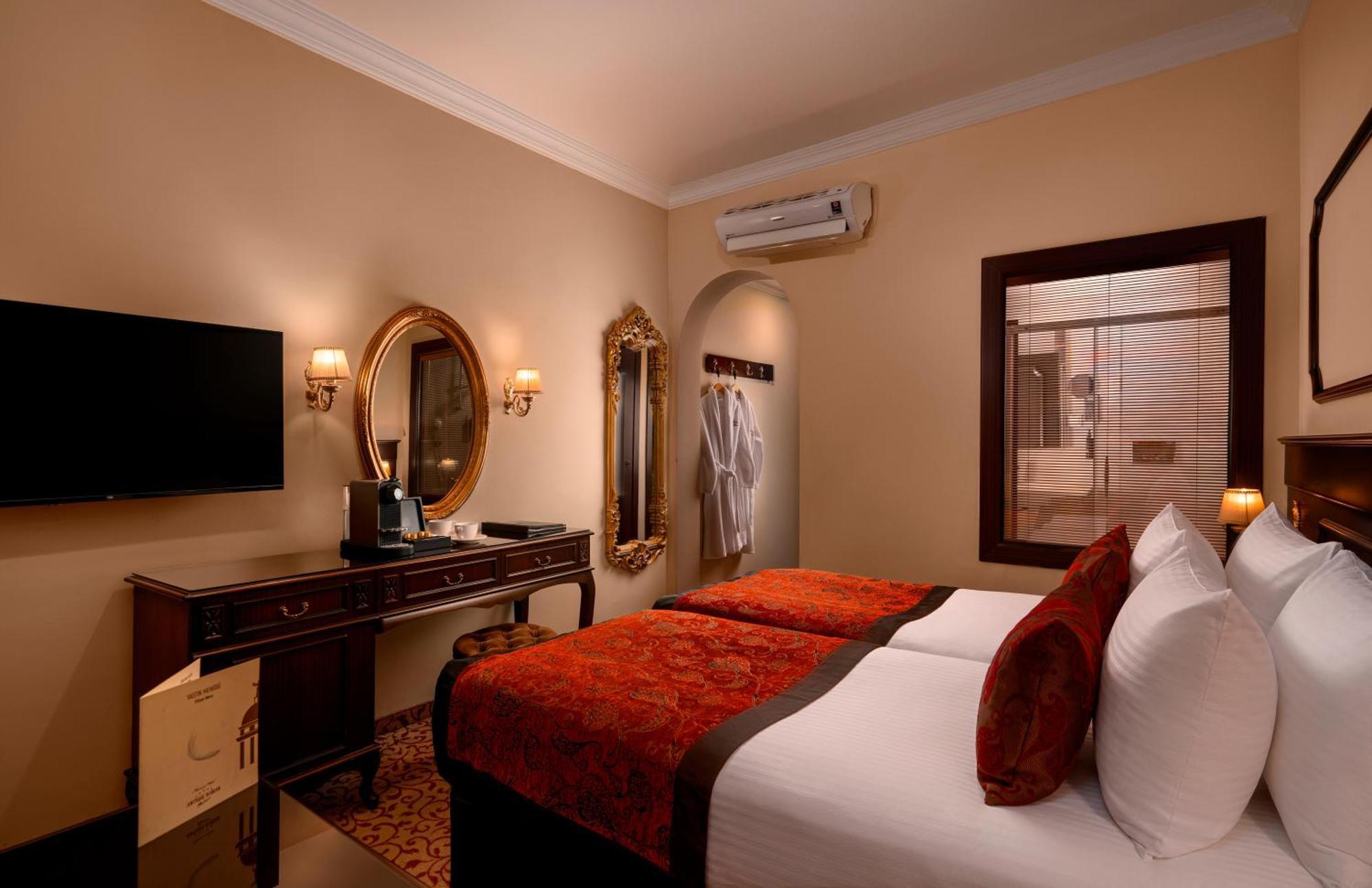 Comfort Room Side Sea View